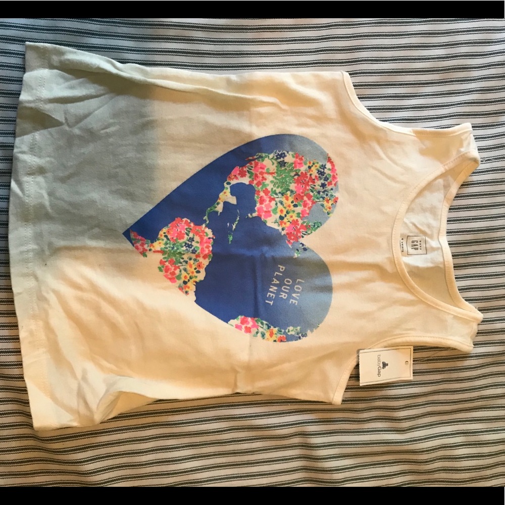 Gap girls tank top- earth day!